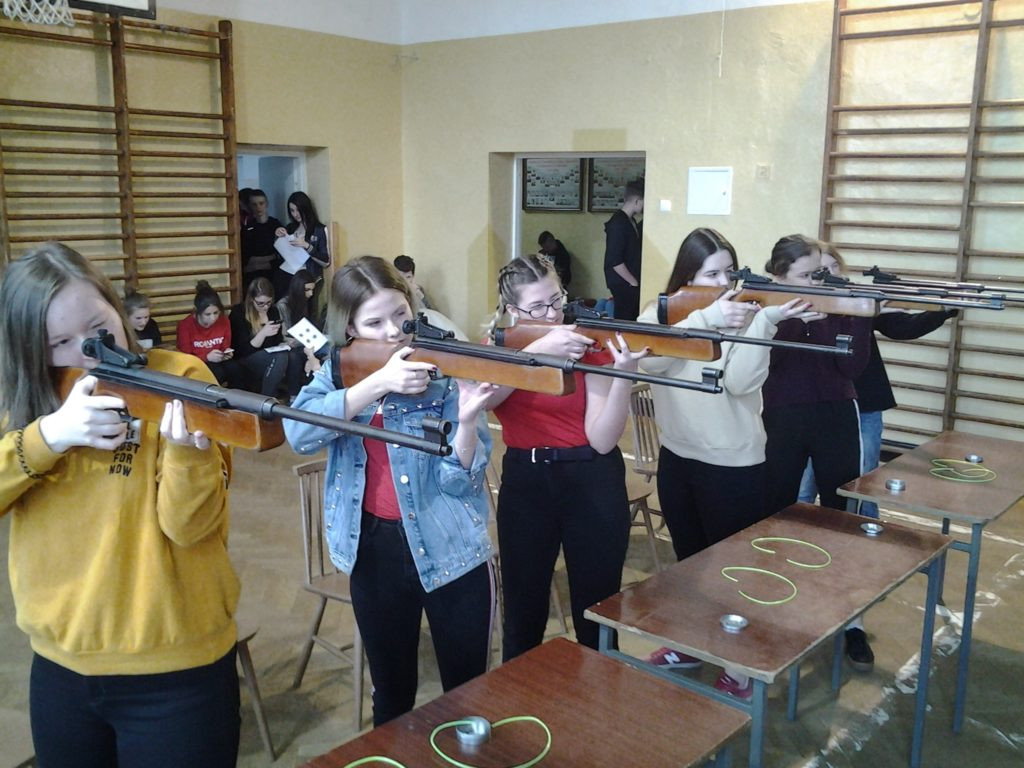 Mistrzostwa powiatu w strzelaniu z karabinka automatycznego