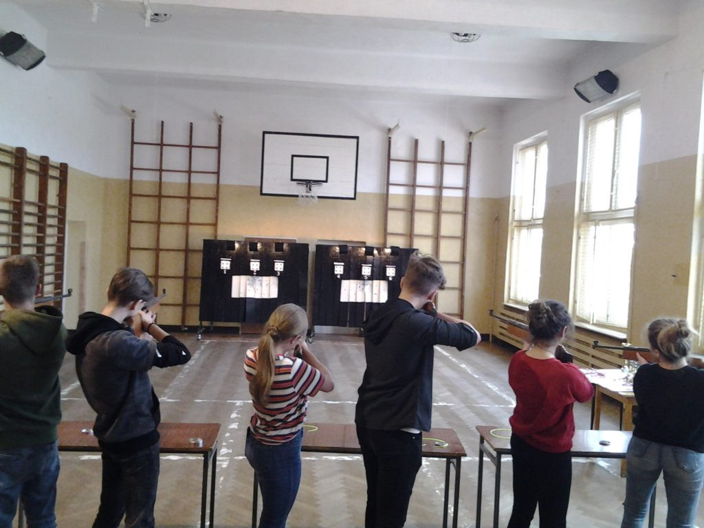 Mistrzostwa powiatu w strzelaniu z karabinka automatycznego