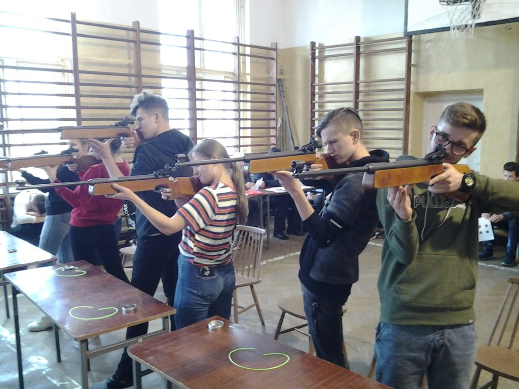 Mistrzostwa powiatu w strzelaniu z karabinka automatycznego