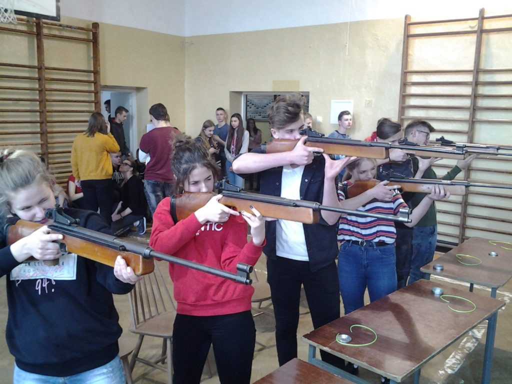 Mistrzostwa powiatu w strzelaniu z karabinka automatycznego