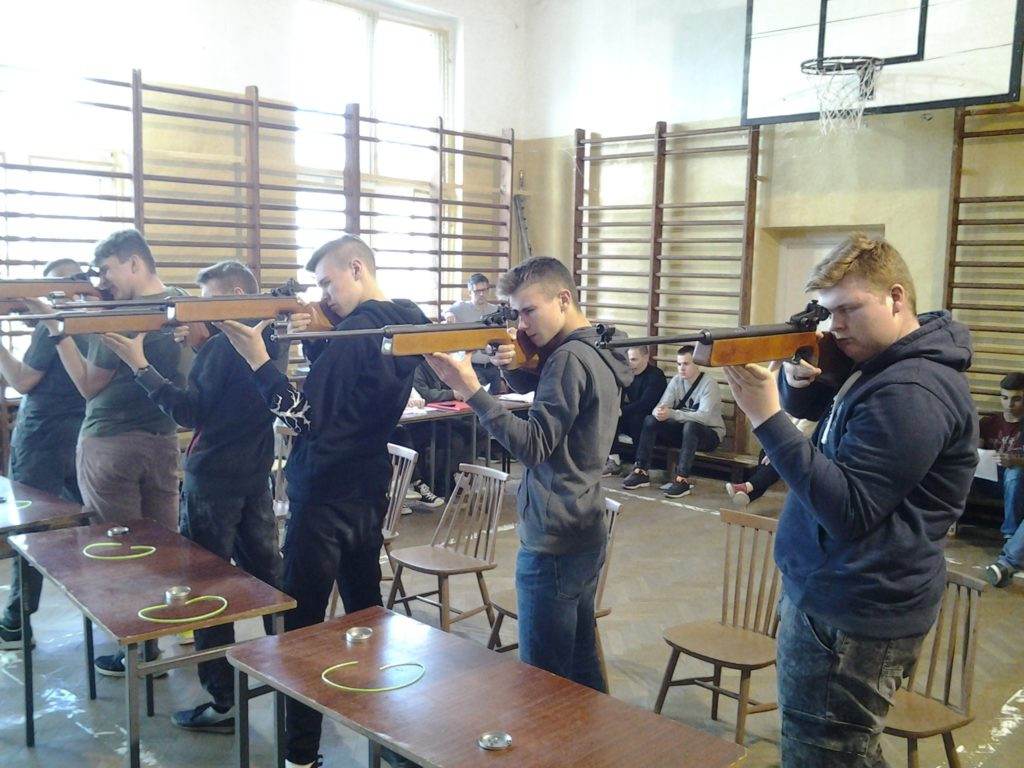 Mistrzostwa powiatu w strzelaniu z karabinka automatycznego