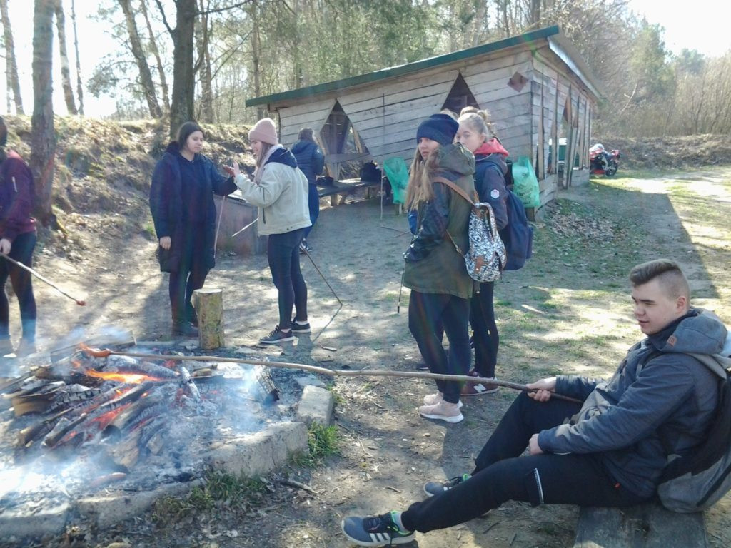 Mistrzostwa powiatu w strzelaniu z kbks w Komarówce