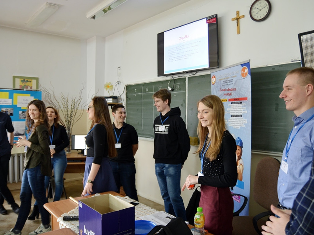 Powiatowy Dzień Matematyki w ZSP - zdjęcia