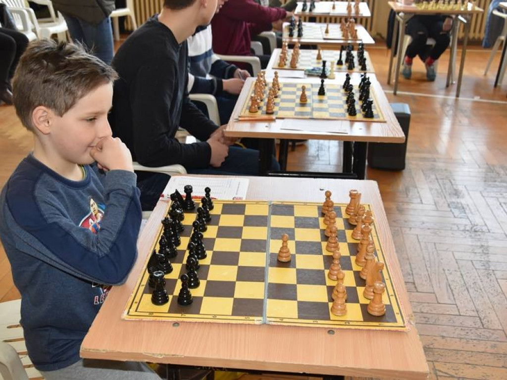 Symultana uczniów LO i Kamila Piecha