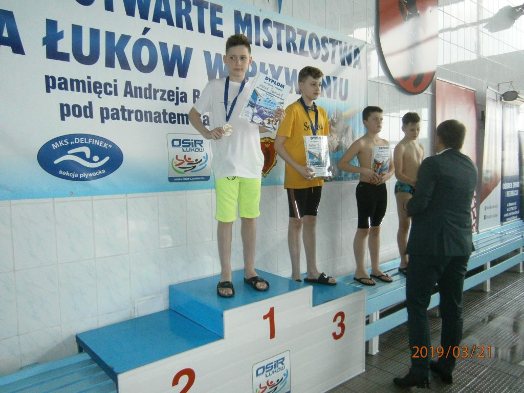 Radzyńscy pływacy na zawodach w Łukowie