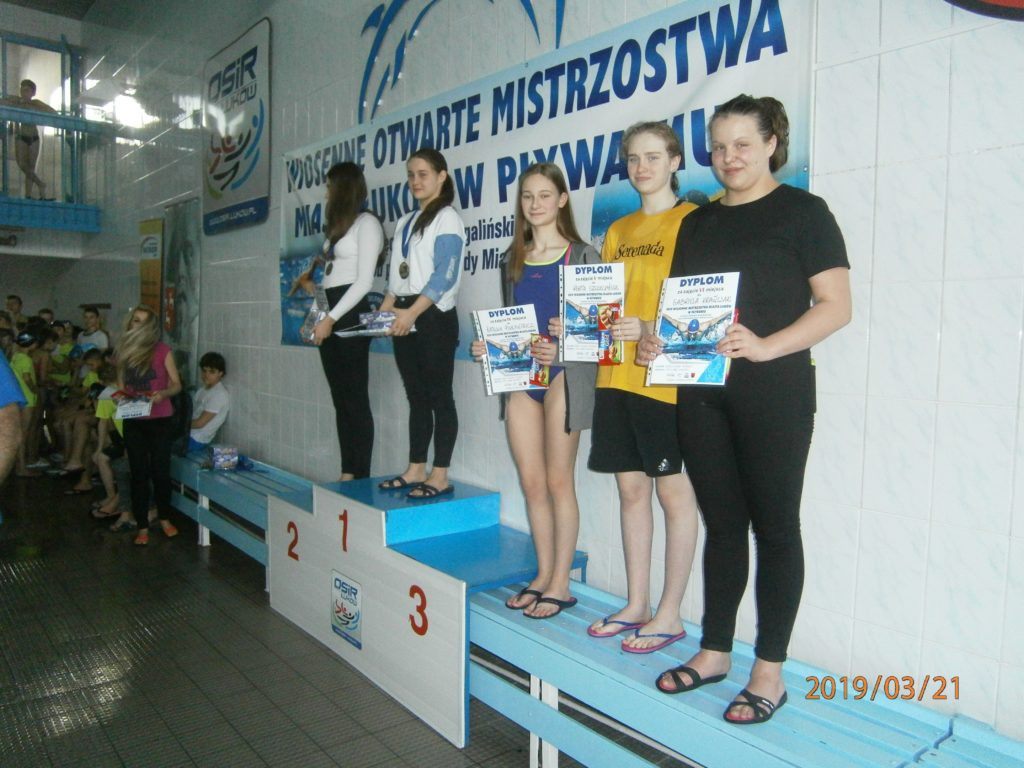 Radzyńscy pływacy na zawodach w Łukowie