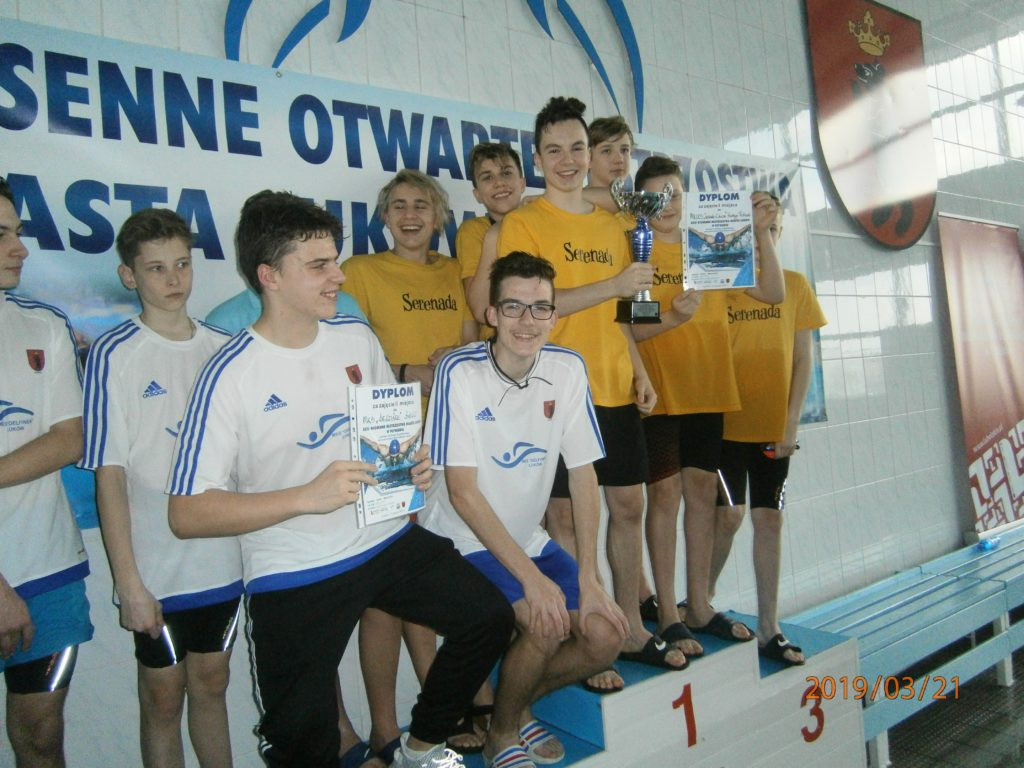 Radzyńscy pływacy na zawodach w Łukowie