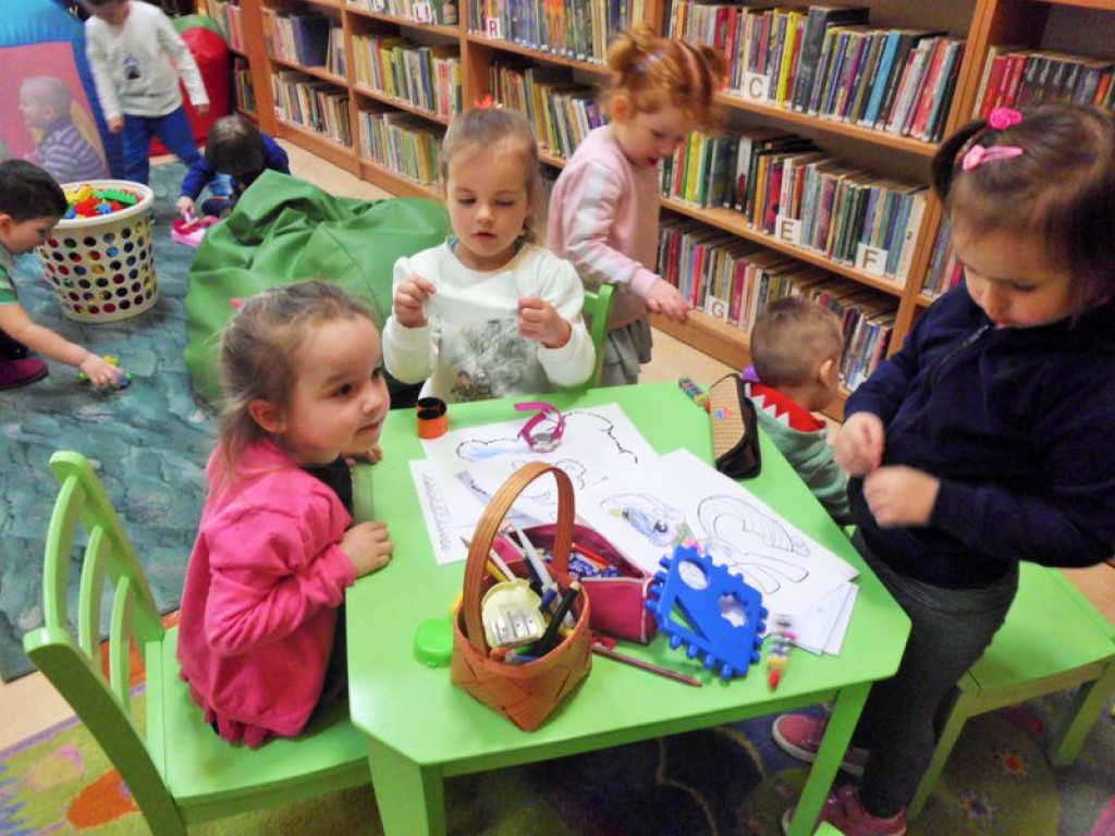 Międzynarodowy Dzień Książki dla Dzieci w GBP w Kąkolewnicy