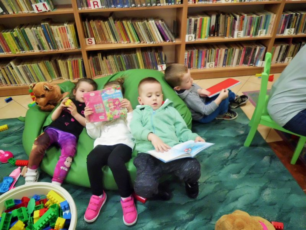 Międzynarodowy Dzień Książki dla Dzieci w GBP w Kąkolewnicy