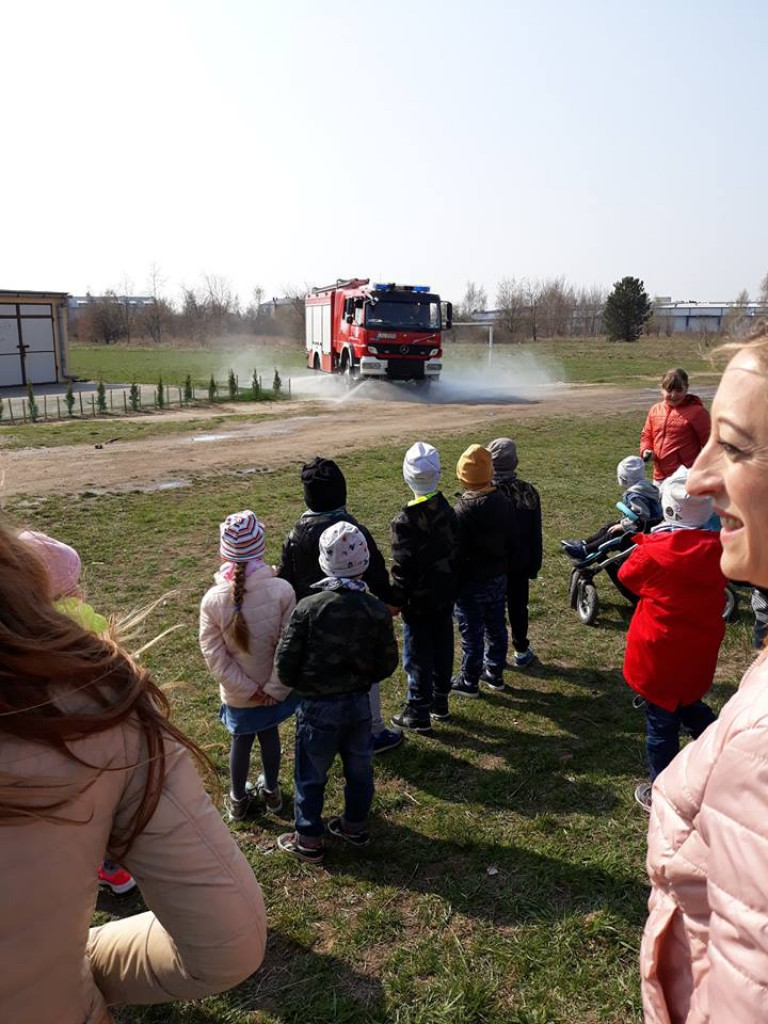 Strażacy w przedszkolu 