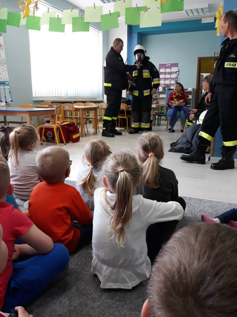 Strażacy w przedszkolu 