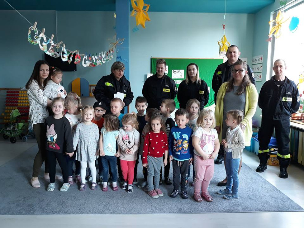 Strażacy w przedszkolu 