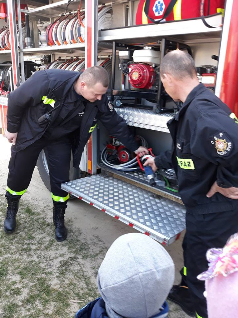 Strażacy w przedszkolu 