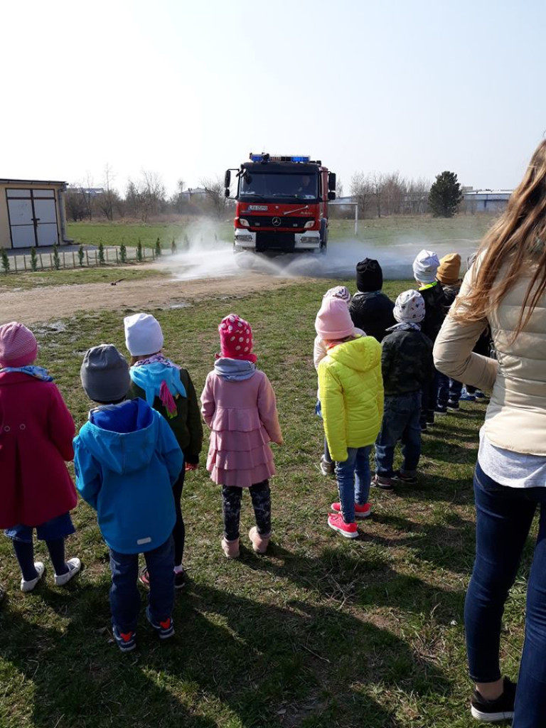 Strażacy w przedszkolu 