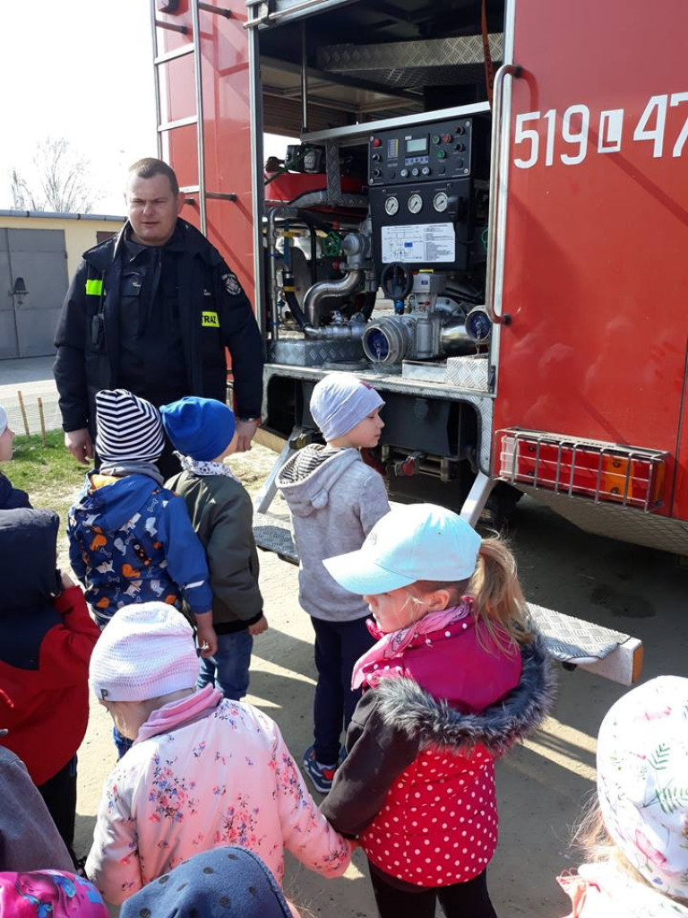 Strażacy w przedszkolu 