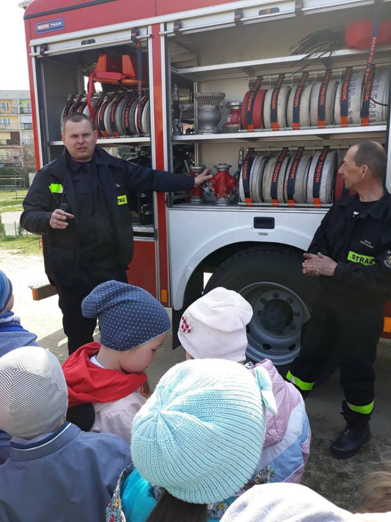 Strażacy w przedszkolu 