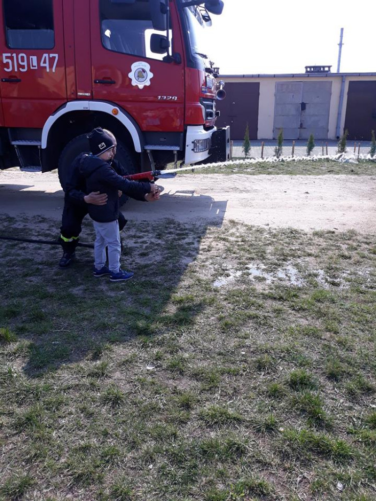 Strażacy w przedszkolu 