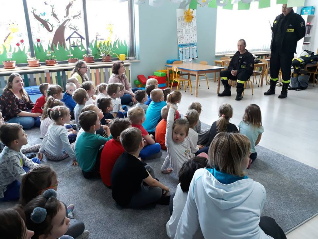 Strażacy w przedszkolu 