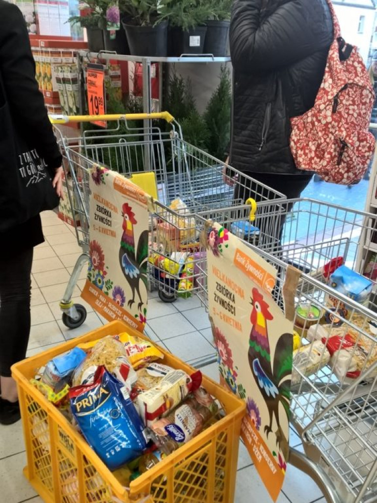 Wielkanocna zbiórka żywności