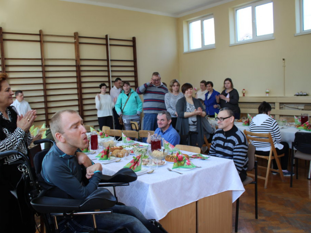 Spotkanie wielkanocne w Warsztatach Terapii Zajęciowej w Kolembrodach