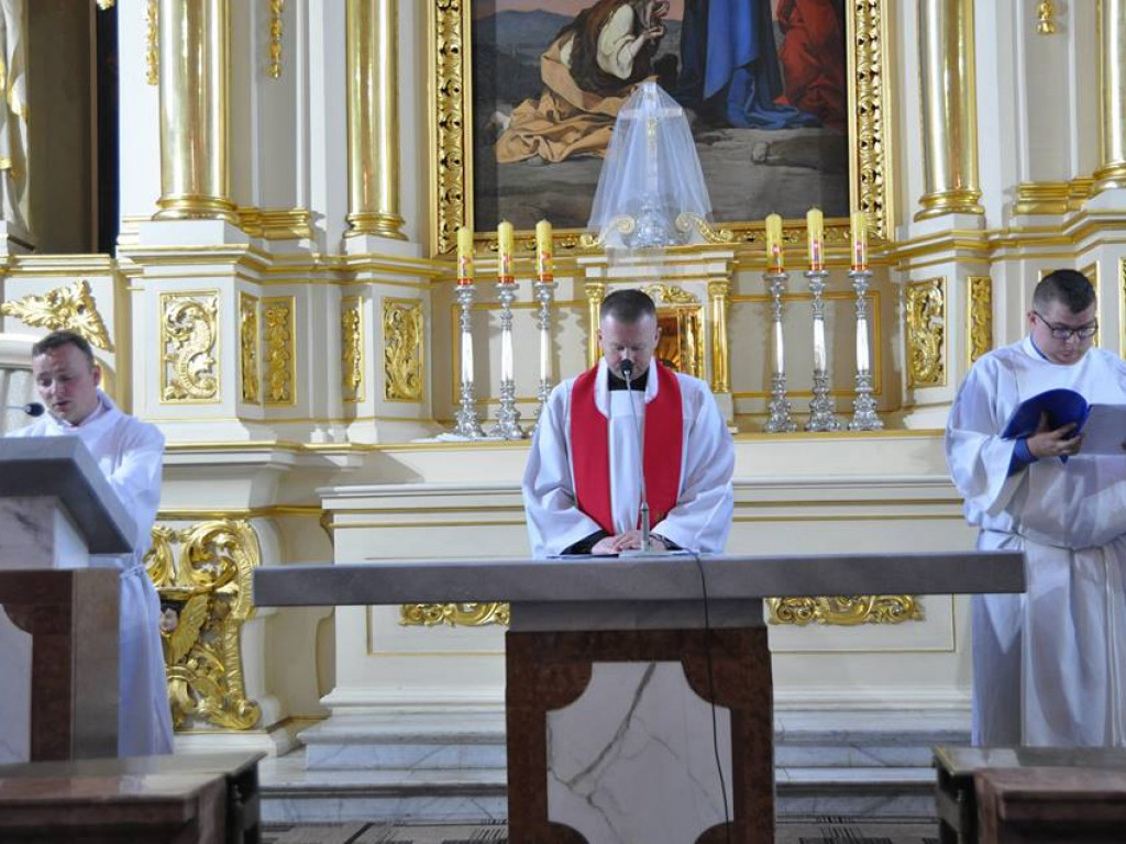 Liturgia Męki Pańskiej w parafii Św. Trójcy