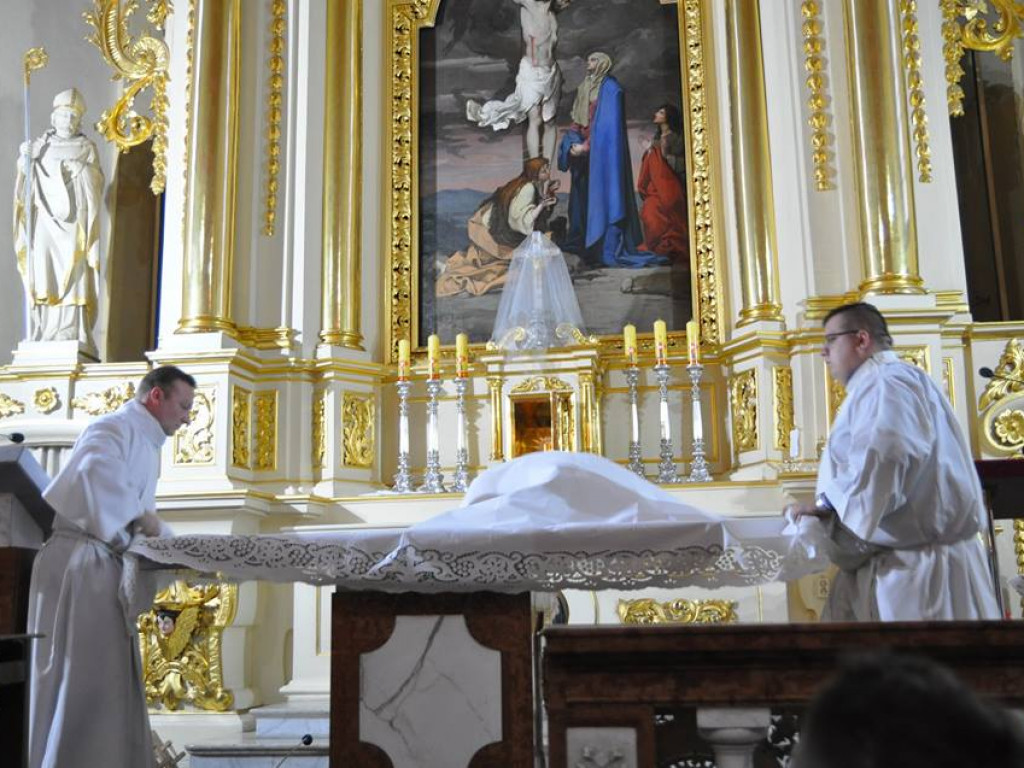 Liturgia Męki Pańskiej w parafii Św. Trójcy