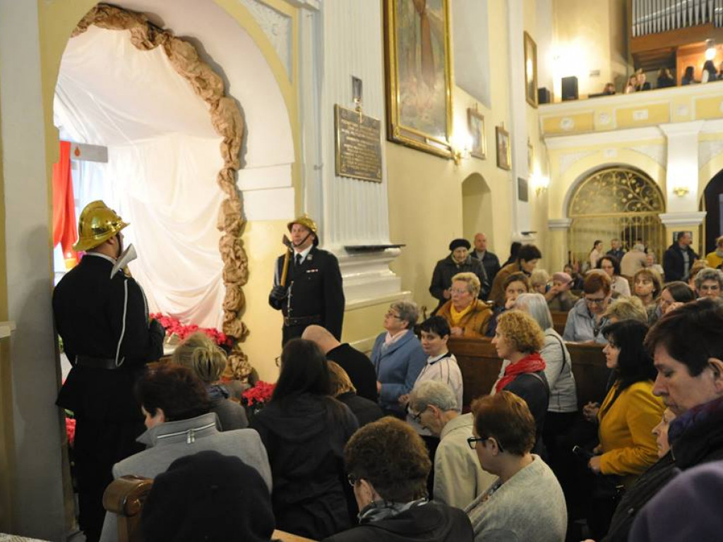 Liturgia Męki Pańskiej w parafii Św. Trójcy