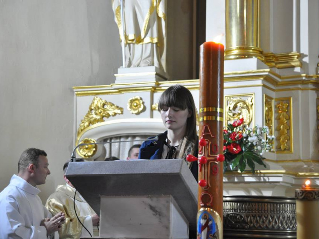 Wigilia Paschalna w parafii Św. Trójcy - zdjęcia