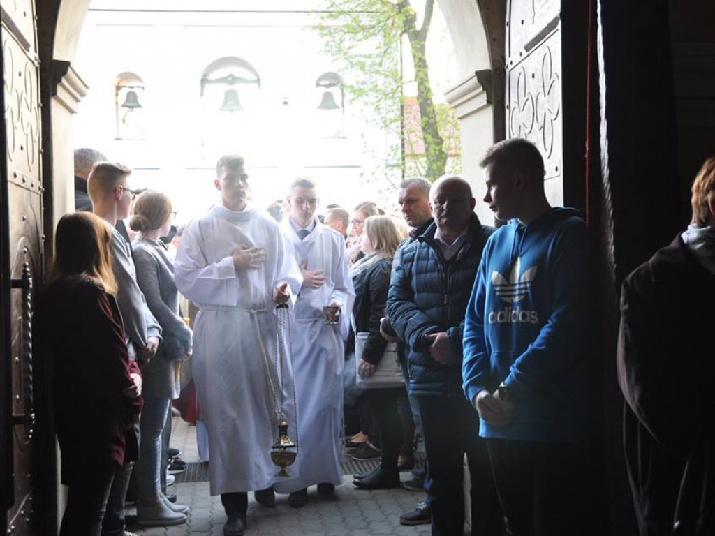 Wigilia Paschalna w parafii Św. Trójcy - zdjęcia