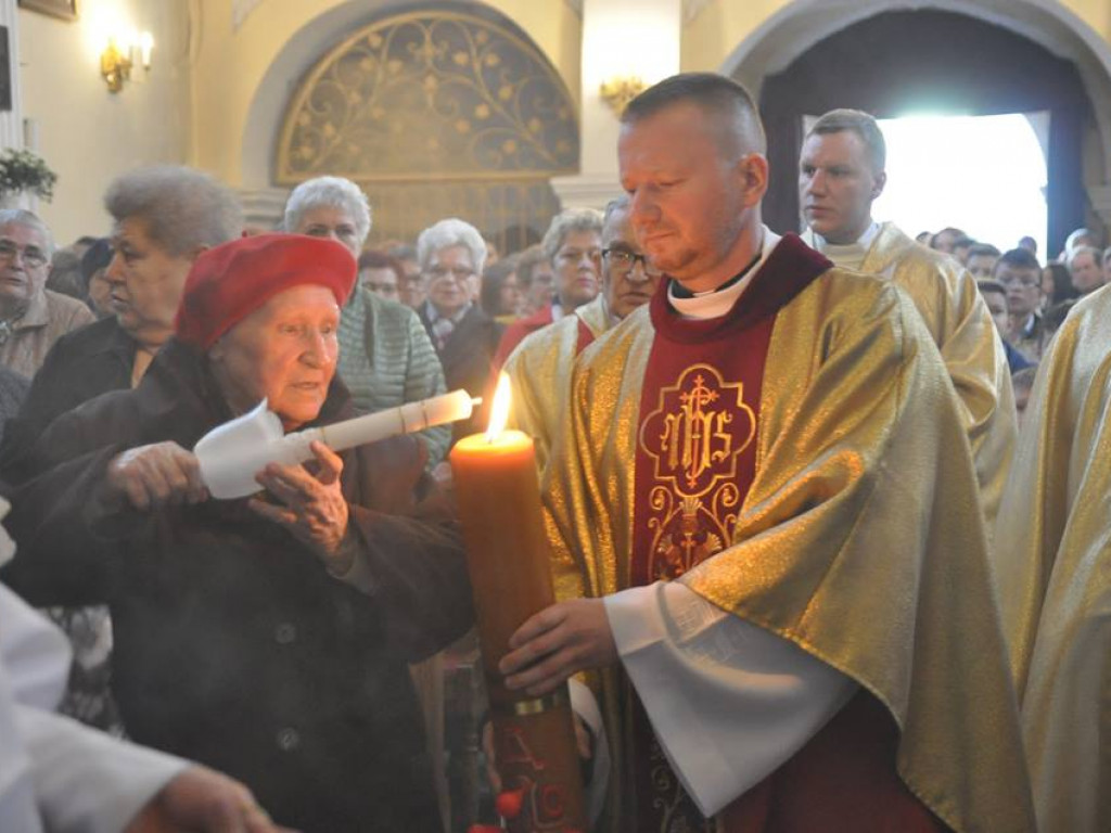 Wigilia Paschalna w parafii Św. Trójcy - zdjęcia