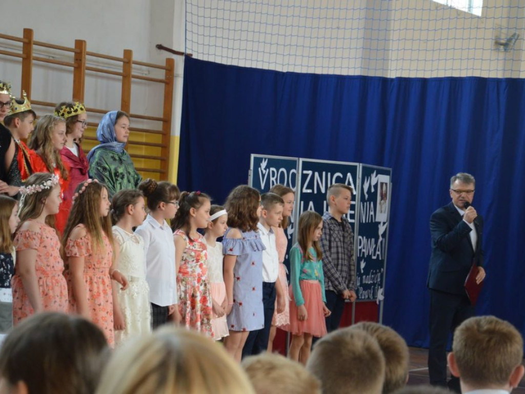 Dzień Patrona w Szkole Podstawowej im. św. Jana Pawła II w Białce