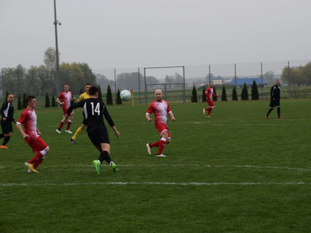 Mecz Gromu Kąkolewnica - zdjęcia