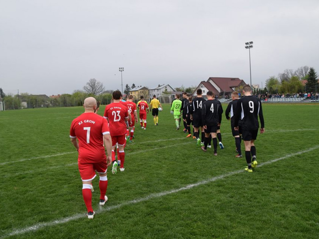Mecz Gromu Kąkolewnica - zdjęcia