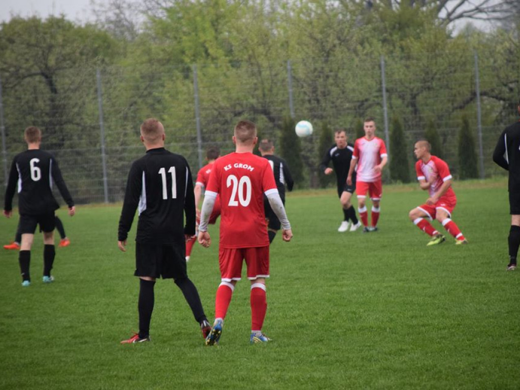 Mecz Gromu Kąkolewnica - zdjęcia