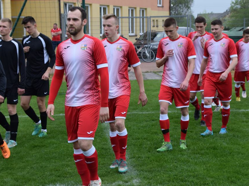 Mecz Gromu Kąkolewnica - zdjęcia