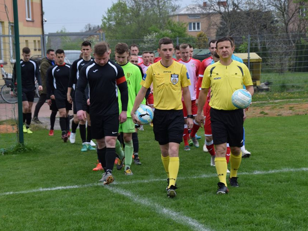 Mecz Gromu Kąkolewnica - zdjęcia