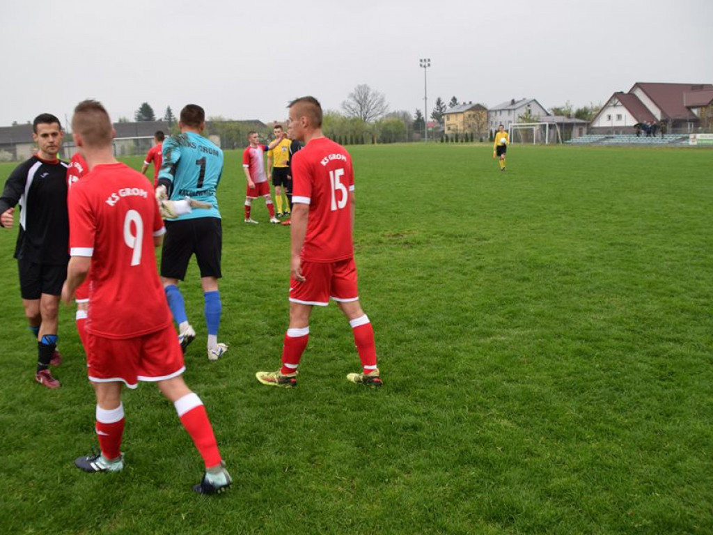Mecz Gromu Kąkolewnica - zdjęcia