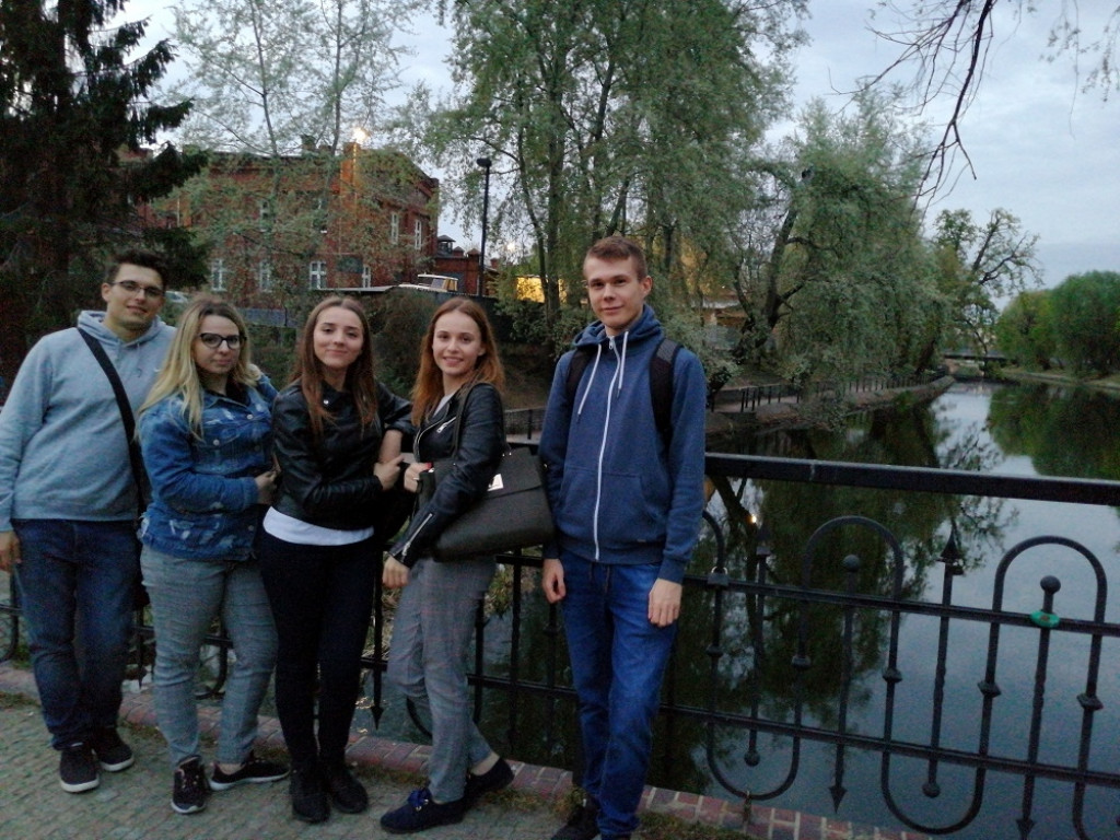 Uczniowie ZSP w teleturnieju - zdjęcia