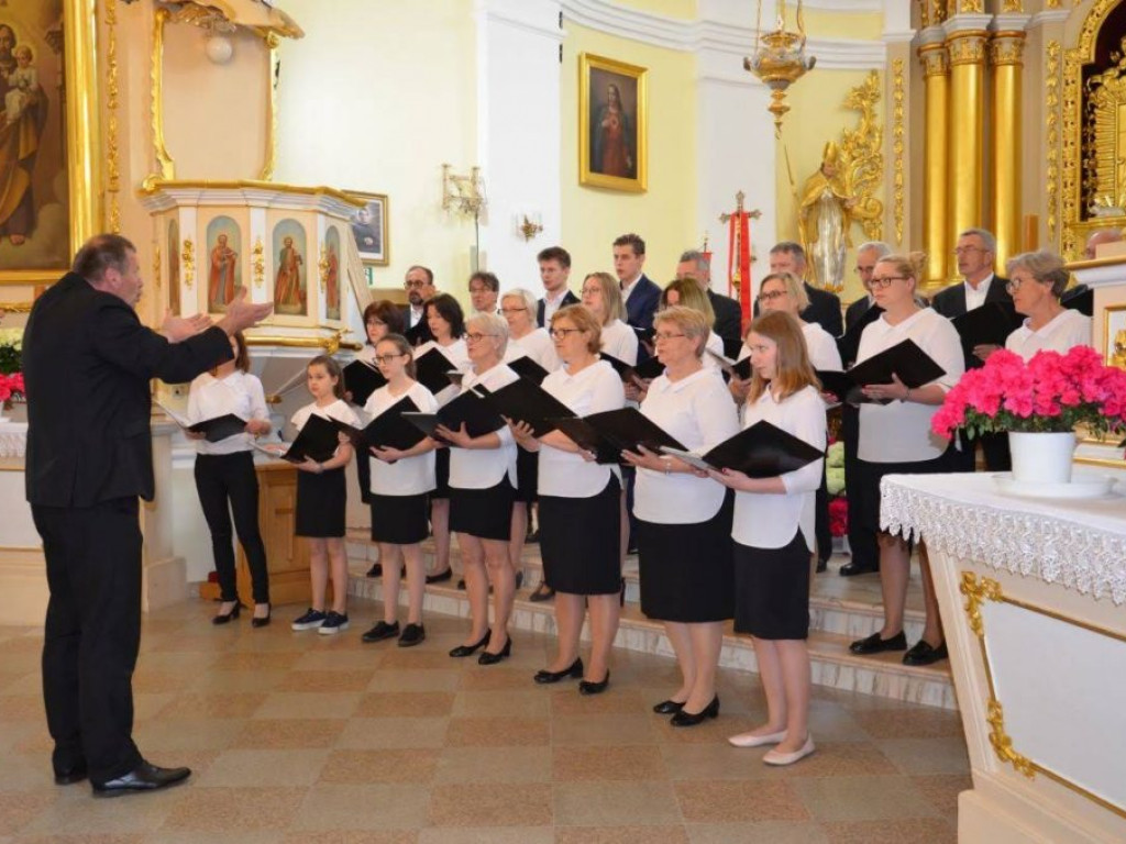 III Festiwal Pieśni Maryjnej w Ulanie-Majoracie - zdjęcia