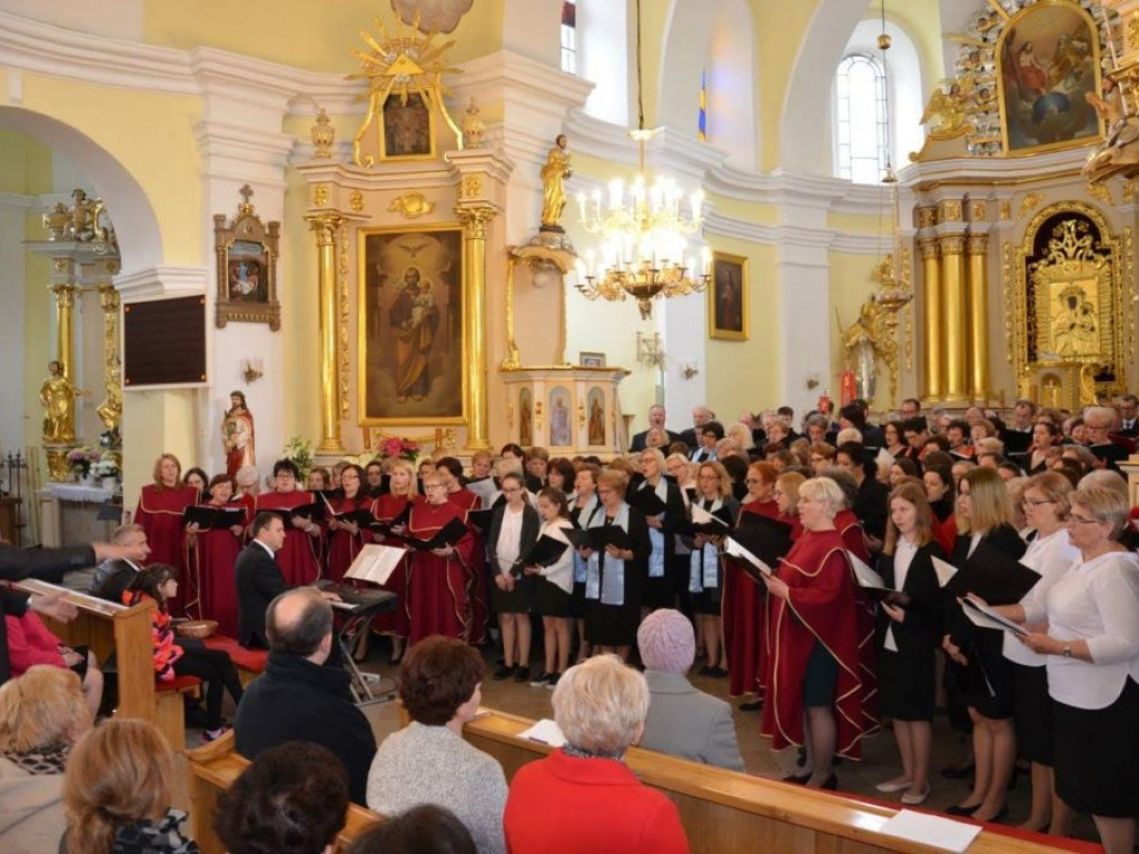 III Festiwal Pieśni Maryjnej w Ulanie-Majoracie - zdjęcia