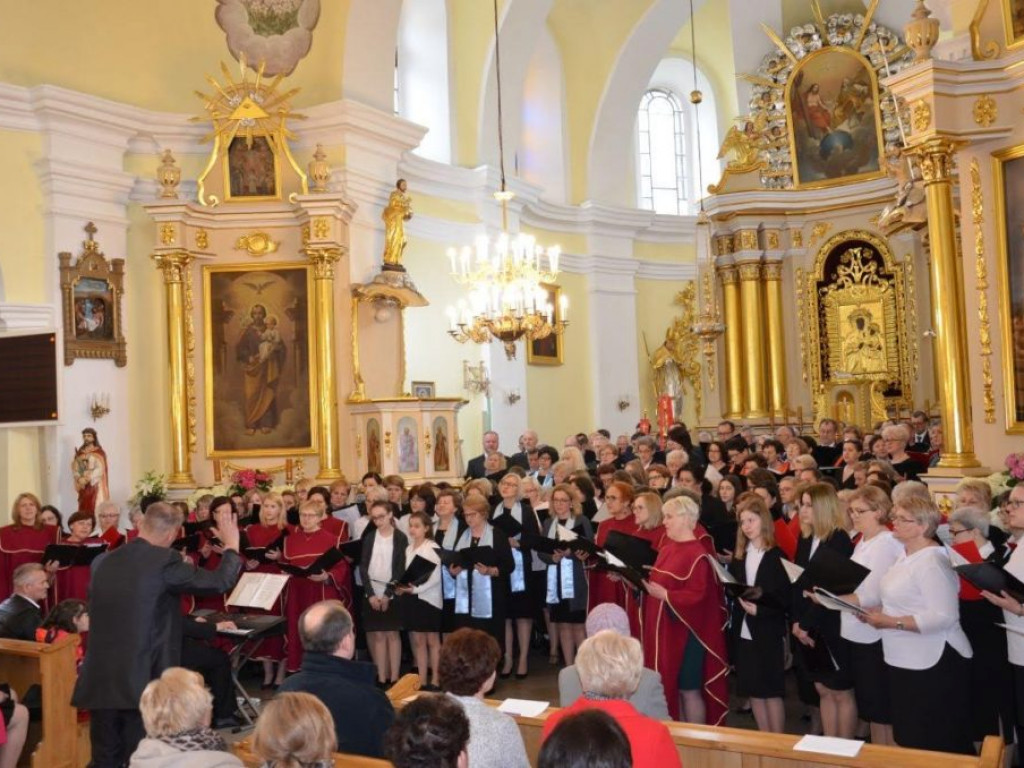 III Festiwal Pieśni Maryjnej w Ulanie-Majoracie - zdjęcia