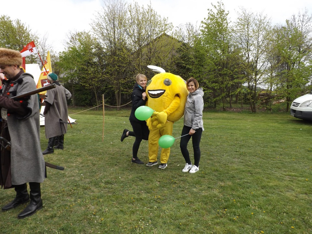 Obchody Święta Konsytucji 3 maja i Dnia Strażaka w Komarówce P. - zdjęcia