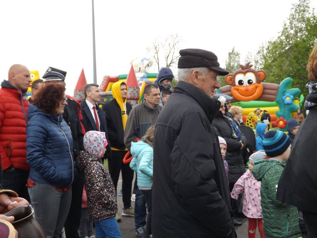 Obchody Święta Konsytucji 3 maja i Dnia Strażaka w Komarówce P. - zdjęcia