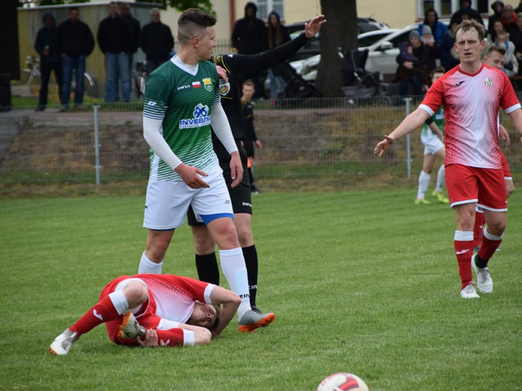 Mecz Unii Żabików z Gromem Kąkolewnica