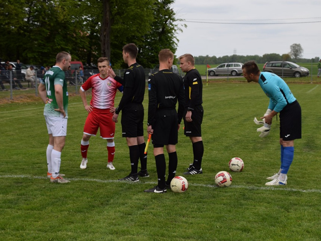 Mecz Unii Żabików z Gromem Kąkolewnica