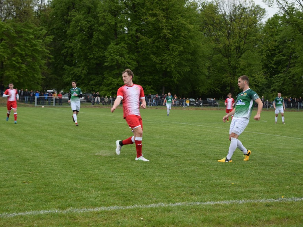 Mecz Unii Żabików z Gromem Kąkolewnica