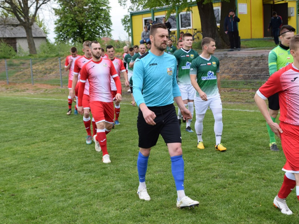 Mecz Unii Żabików z Gromem Kąkolewnica