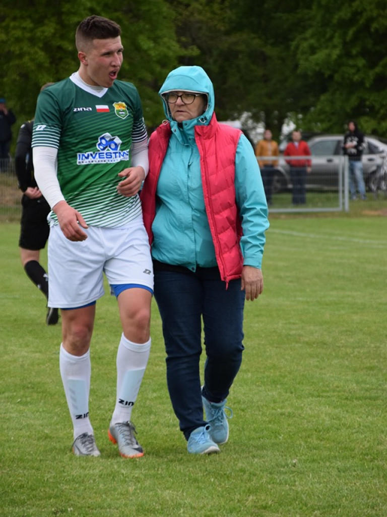 Mecz Unii Żabików z Gromem Kąkolewnica