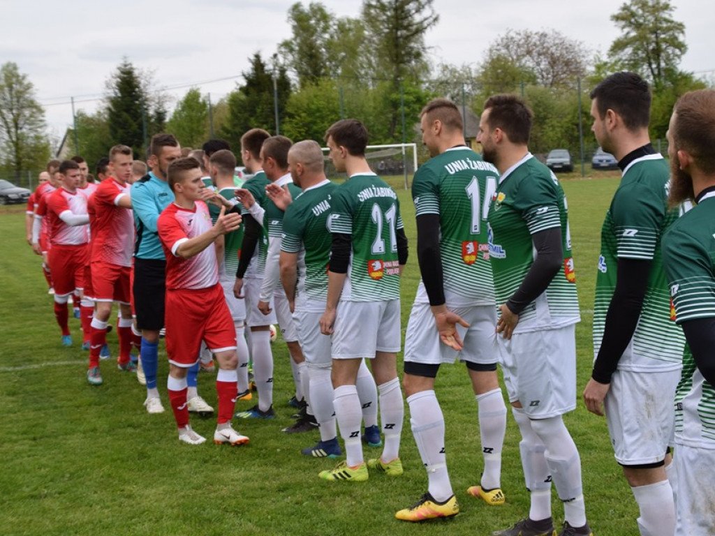 Mecz Unii Żabików z Gromem Kąkolewnica