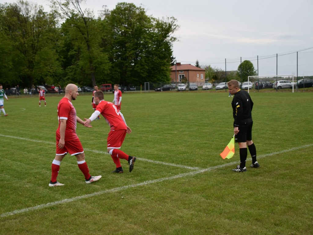 Mecz Unii Żabików z Gromem Kąkolewnica